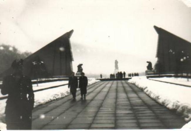 Images/War Graves 6.jpg